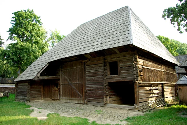 Ρουμάνικα-παραδοσιακό σπίτι. — Φωτογραφία Αρχείου