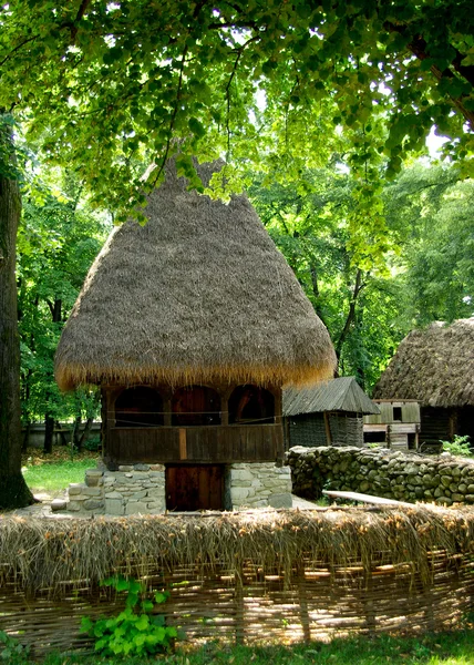 Romanian traditional house. — Stock Photo, Image