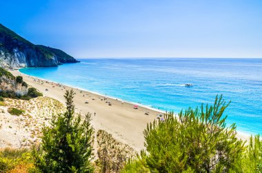 Yunanistan 'ın Lefkada adasındaki Milos plajı. 