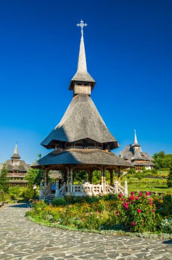 Barsana ahşap manastırı, Maramures, Romanya. 