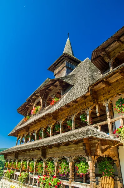 Barsana träkloster, Maramures, Rumänien. — Stockfoto