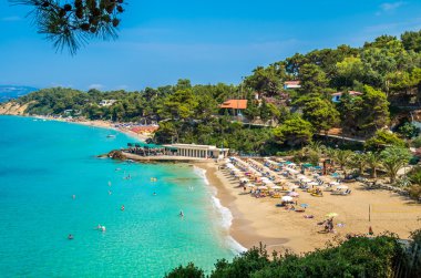 Platis Gialos ve Makris Gialos plajına, Kefalonia island, Yunanistan