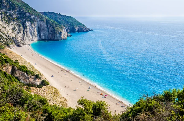 Praia de Milos na ilha de Lefkada, Grécia. — Fotografia de Stock