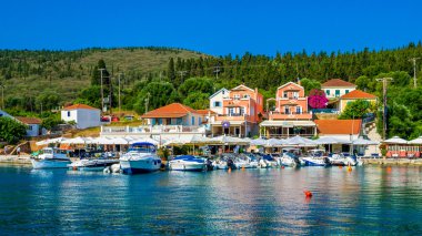 Bağlantı noktası Fiskardo adada Kefalonia, Yunanistan.