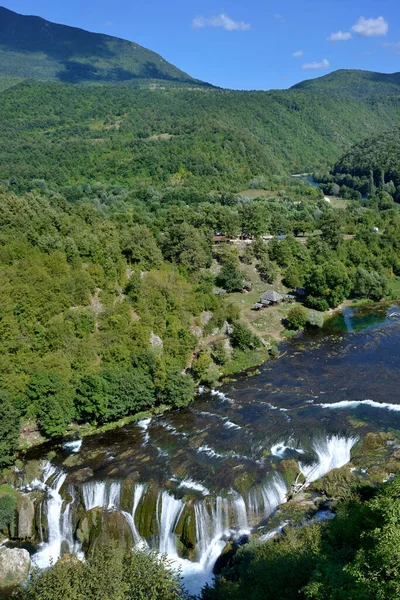 Ватерфаль Юна Рівниці Бознії Кроатії — стокове фото