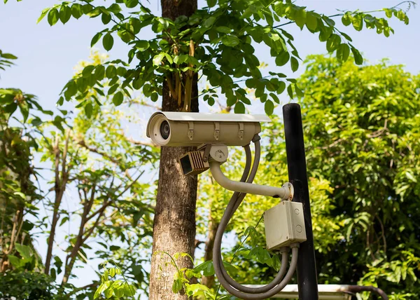 Cctv Kameror Installerade Utanför Byggnadens Säkerhetskoncept — Stockfoto