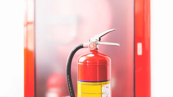 Extintor Rojo Está Listo Para Uso Caso Una Emergencia Incendio — Foto de Stock