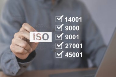 Kalite yönetimi, sertifika ve ticari uyum kavramı ISO 9001 'in 9000, 14001, 45001 ve 27001 gibi diğer ISO standartlarına göre üstün bir standart olarak seçilmesine yol açtı..