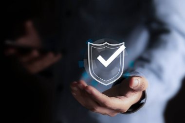 Siber güvenlik ve gizlilik kavramları, veri koruması ve güvenli internet ağlarının şifrelemesi