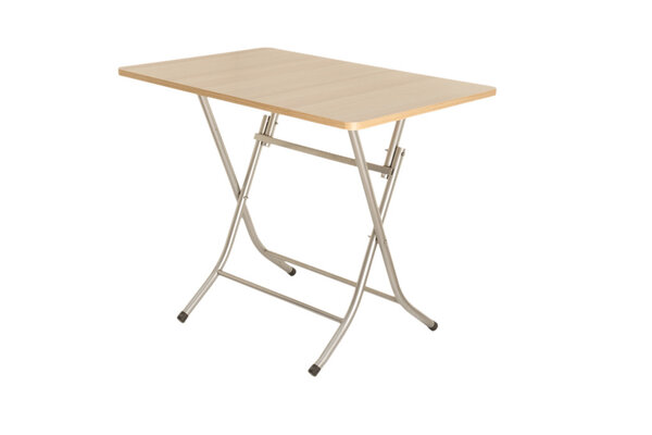 Складной стол изолирован на белом
