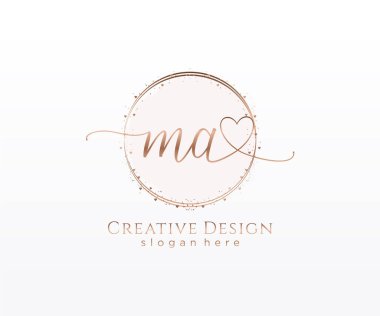 İlk el yazısı logosu tasarımı. Moda, fotoğrafçılık, düğün, güzellik, iş dünyası logosu.