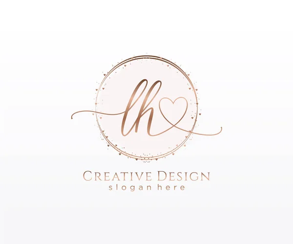 Initiële Handschrift Logo Ontwerp Logo Voor Mode Fotografie Bruiloft Schoonheid — Stockvector