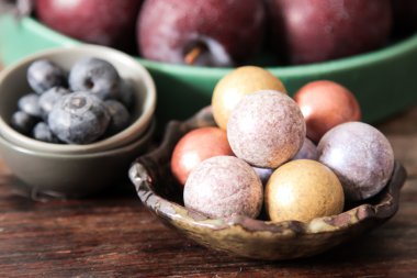 yaban mersini olgun çilek diyet ile Erik