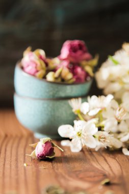 Gül ve yeşil, tatlım ile mavi çiçekleri ile Çin çay seti