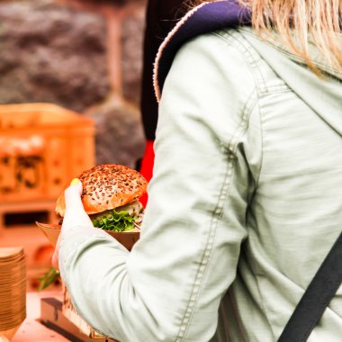 sokak gıda. salata ve et, lokanta Burger