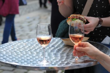 sokak gıda. salata ve et, lokanta Burger