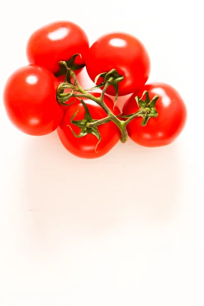 Bovenaanzicht van verse tomaten, geïsoleerd op witte achtergrond — Stockfoto