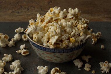 En sevdiğiniz filmleri sinema izlemek için patlamış mısır