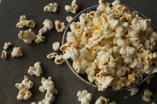 Popcorn for watching your favorite movies in the cinema — Stock Photo, Image