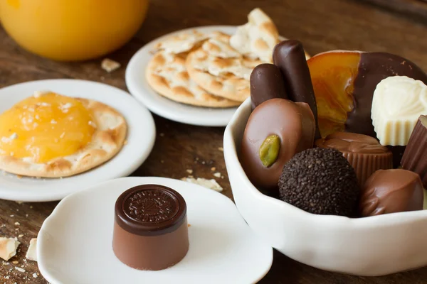 Citroen jam met Belgische chocolaatjes — Stockfoto