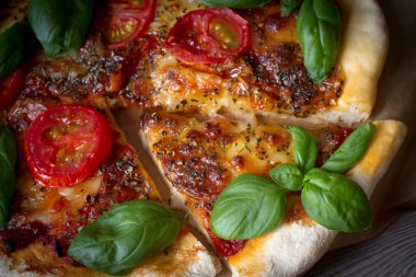 İtalya'nın tadında Pizza Margherita