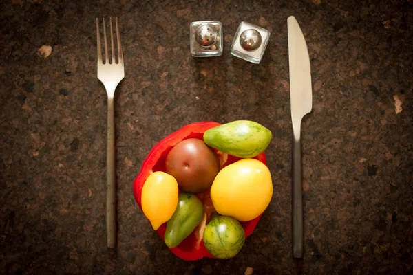 Ensalada de tomate para un cuerpo y un espíritu saludables —  Fotos de Stock