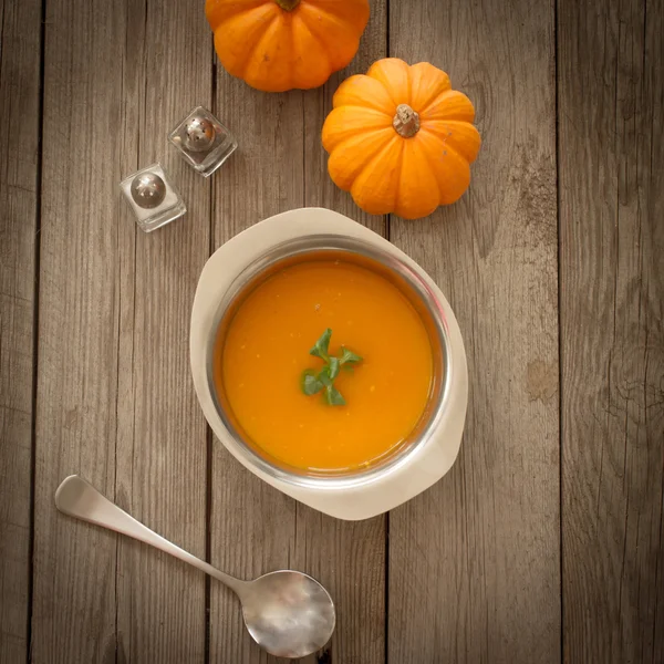 Delicious, orange, autumn pumpkin soup. lunch at Halloween — Stock Photo, Image