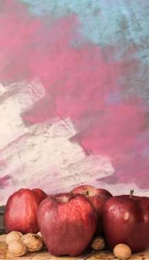 Arka plan duvar olgun kırmızı elmalar