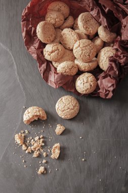 Lezzetli İtalyan amaretti kurabiye