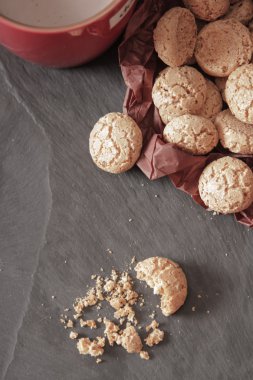 kakao tarçın ve kurabiye ametarro İtalyan tatlılar