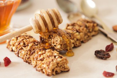 Bal ve fındık ile lezzetli müsli Bar