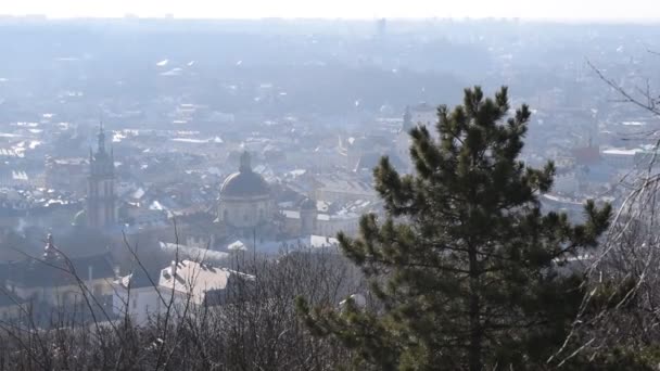 Kale Dağı'nda Lvov şehir veya Lviv üzerinden görüntülemek — Stok video