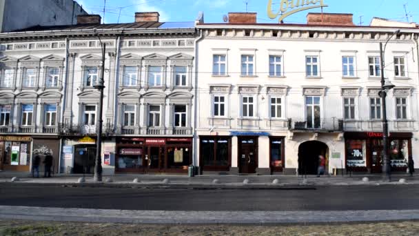Lwów: Upływ czasu ulicy w Lwowie, Ukraina — Wideo stockowe