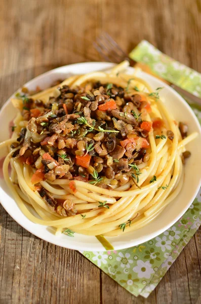 Mercimek bolognese makarna