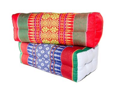 renkli yastığın beyaz zemin üzerine izole