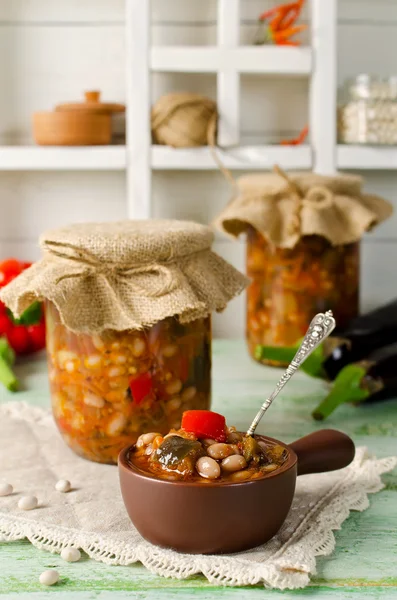 Beans with eggplant — Stock Photo, Image