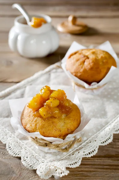 Banana muffins med banan, sylt — Stockfoto