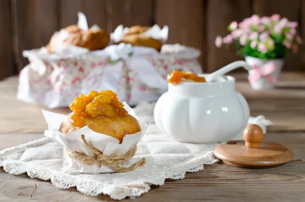 Banana muffins with banana jam — Stock Photo, Image