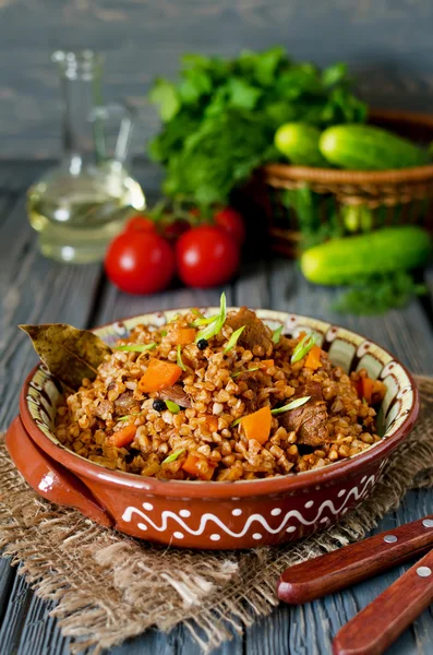 Buckwheat with meat and vegetables — Stock Photo, Image