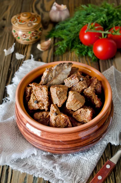 Beef stew with Bay leaf and pepper — Stock Photo, Image