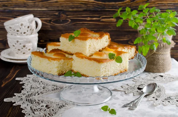 Bolo de esponja — Fotografia de Stock