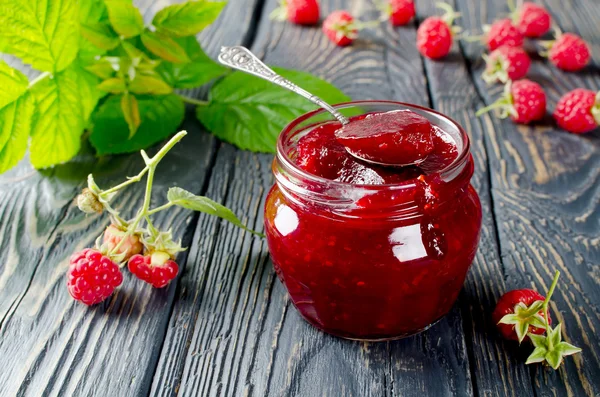 Raspberry jam — Stock Photo, Image