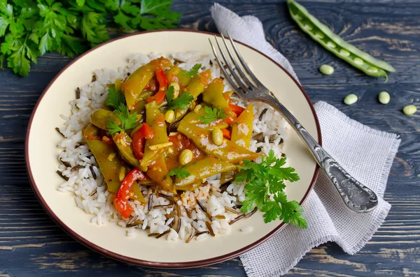 Vegetable stew with beans — Stock Photo, Image