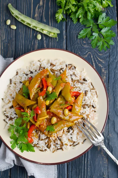 Guisado de legumes com feijão — Fotografia de Stock