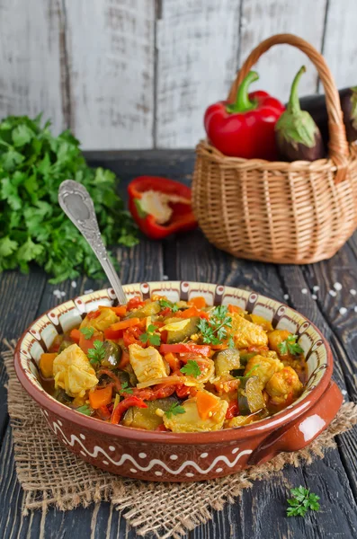 Stew with chicken and vegetables — Stock Photo, Image