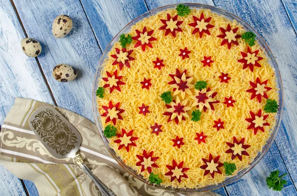 Vegetable salad with spring decoration — Stock Image Vegetable salad with spring decoration Stock Photo