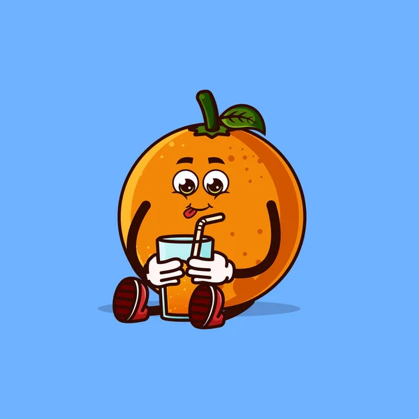 オレンジジュースと一緒に座ってかわいいオレンジフルーツキャラクター フルーツキャラクターのアイコンコンセプトを隔離 絵文字シール フラット漫画スタイルベクトル — ストックベクタ