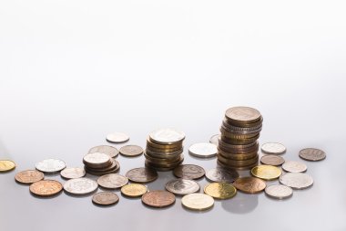 Farklı ülkelerin sikkeleri