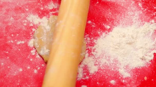 Koken kerstkoekjes — Stockvideo