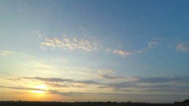 gökyüzü günbatımı.